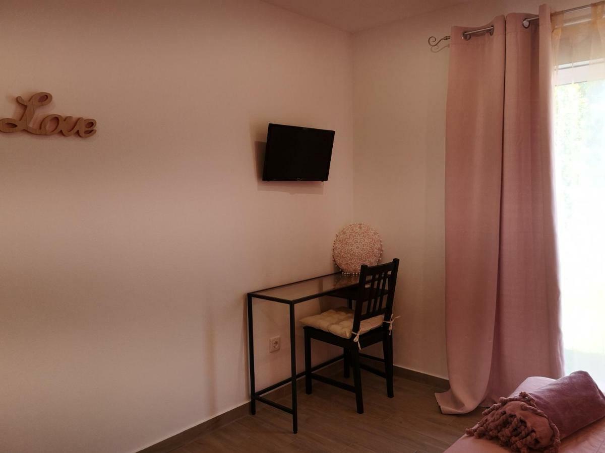 Sensations Guesthouse Lagos Exterior photo